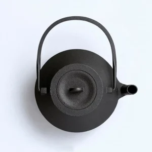 Iwatemo Karaffen Und Krüge^VK Wasserkocher, 0,65 l, Gusseisen