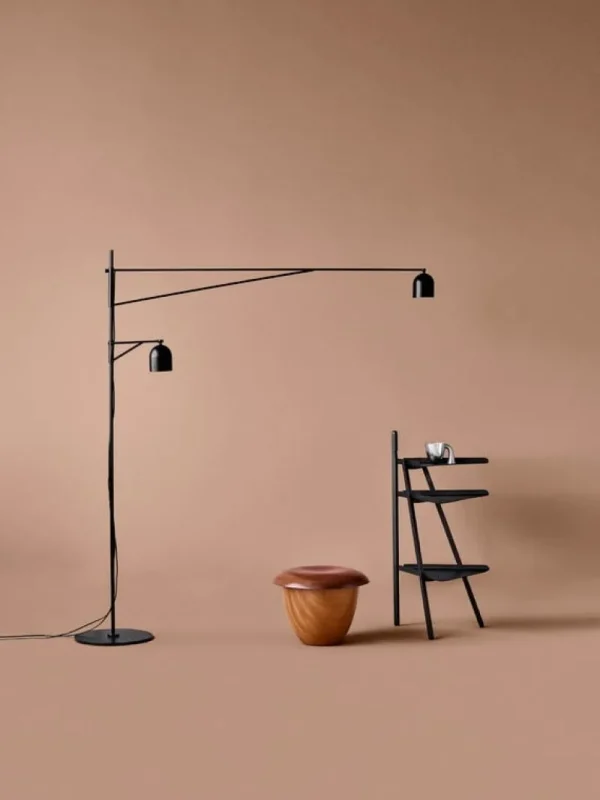 Nemo Lighting Stehleuchten-Karakter Awkward Light Stehleuchte, schwarz