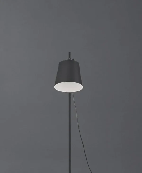 Foscarini Stehleuchten-Karakter Steel Lab Light Stehleuchte, Schwarz