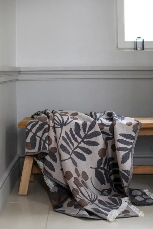 Lapuan Kankurit Decken Und Überwürfe^Pihapuu Decke, 135 x 180 cm, beige - braun - schwarz