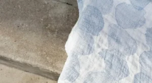 Lapuan Kankurit Badezimmertextilien^Sade Handtuch, Weiß – Blau