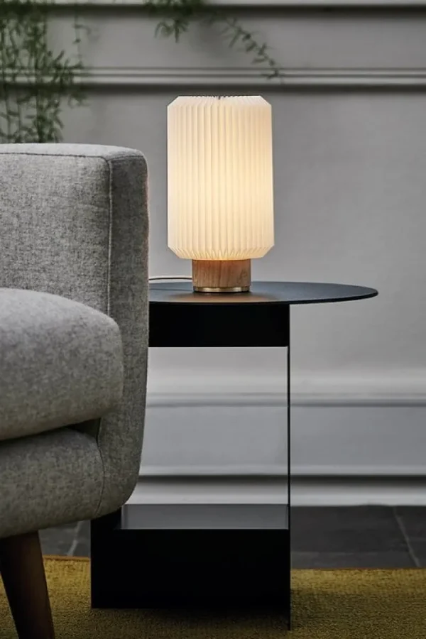 Vibia Tischlampen-Le Klint Cylinder Tischleuchte, klein, Eiche hell