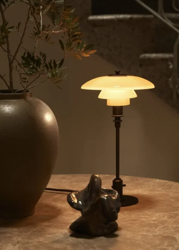 Muuto Tischlampen-Louis Poulsen PH 2/1 Tischleuchte, Limited Edition, dusty Terrakotta