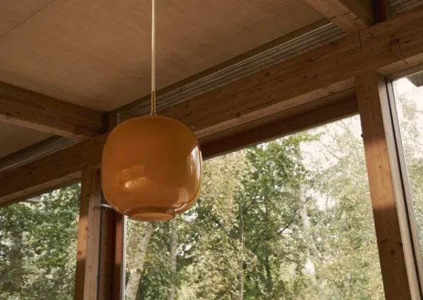 Louis Poulsen Deckenleuchten-VL45 Radiohus 250 Pendelleuchte, Messing - Bernstein