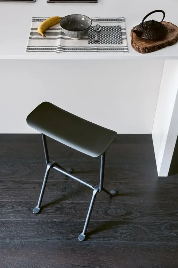 Magis Terrassenmöbel | Sitzgelegenheiten^Barhocker Officina, hoch, verzinkt, schwarz