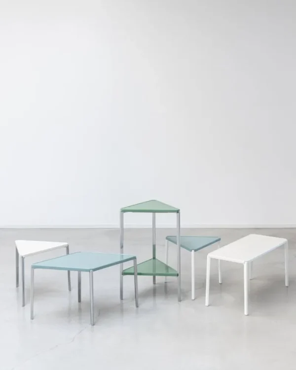 Magis Terrassenmöbel | Tische^Tambour Tisch, niedrig, 44 cm, Weiß - Hellblau