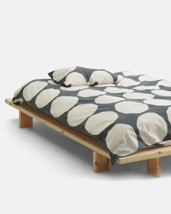 Finnish Design Shop Bettwäsche^Marimekko Kivet Kissenbezug, 50 x 60 cm, Graphitgrau - Cremeweiß