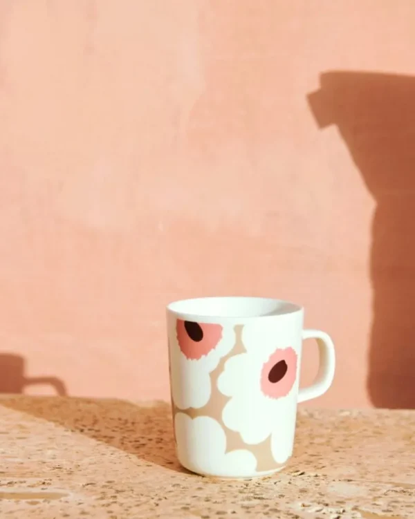 Marimekko Geschirr^Oiva - Unikko Tasse, 2,5 dl, Weiß - Lehmbraun - Puder - Rot