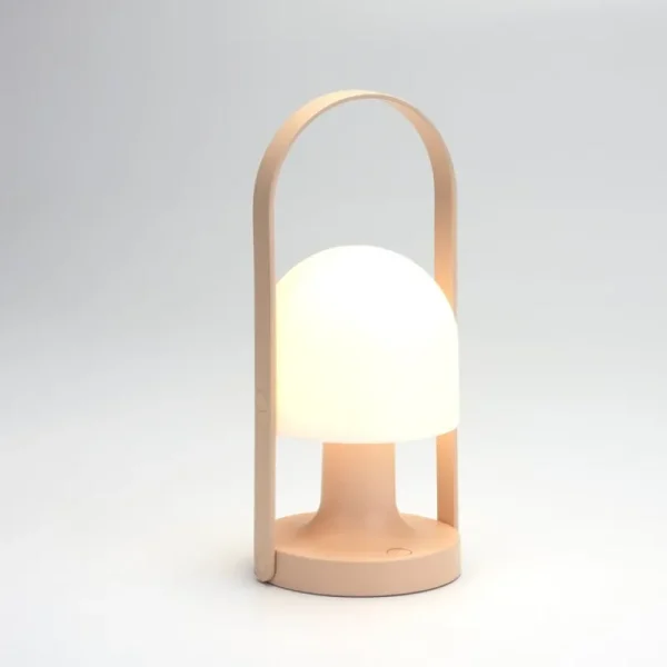 ferm LIVING Tischlampen | Tragbare Lampen-Marset FollowMe Lampe, rosa