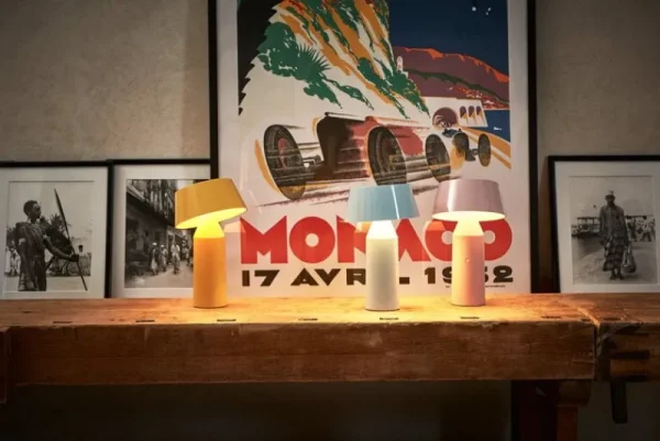 Marset Tischlampen | Tragbare Lampen-Tischleuchte Bicoca, hellblau