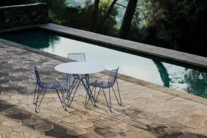 Massproductions Terrassenmöbel | Tische^Tio Esstisch, 100 cm, Overseas Blue