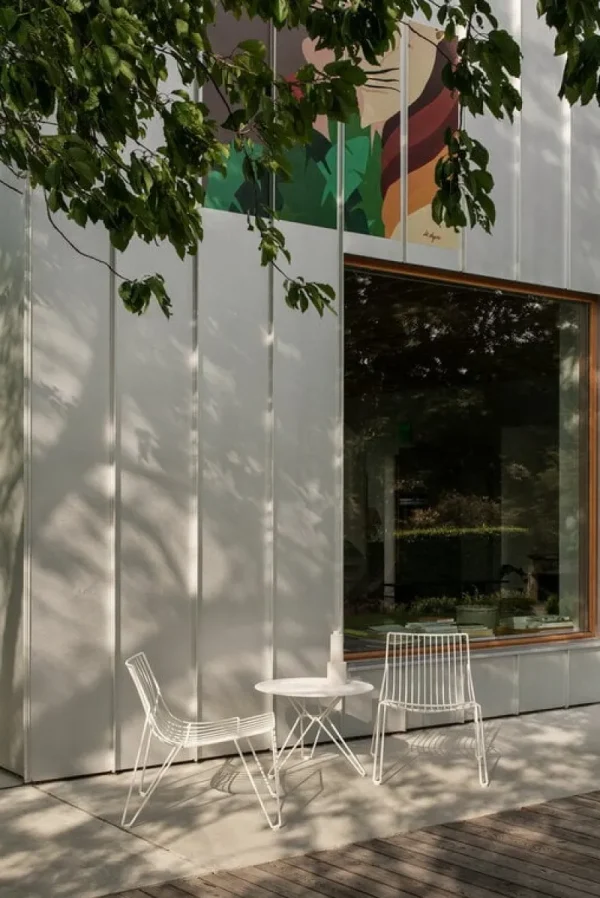 Massproductions Terrassenmöbel | Tische^Tio Tisch, 60 cm, niedrig, Elfenbeinweiß