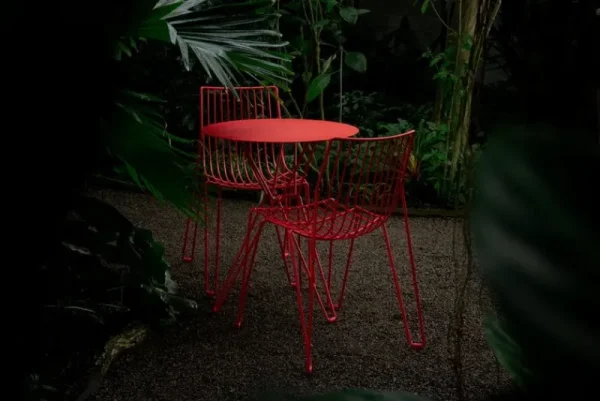 Massproductions Terrassenmöbel^Tio Tisch, 60 cm, hoch, Purpurrot