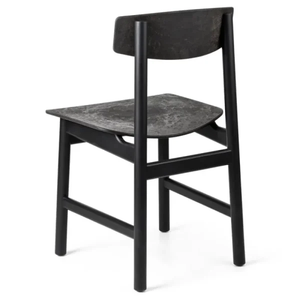 Normann Copenhagen Sitzgelegenheiten-Mater Conscious Chair 3162, Buche schwarz - Coffee Waste Black