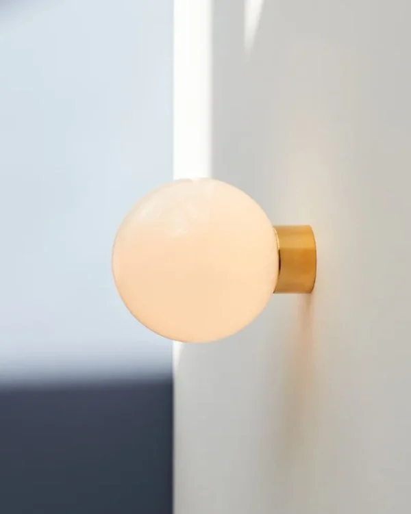 u00d6rsju00f6 Wandleuchten | Deckenleuchten-Michael Anastassiades Brass Architectural Collection Wand-/Deckenleuchte 150, poliertes Messing