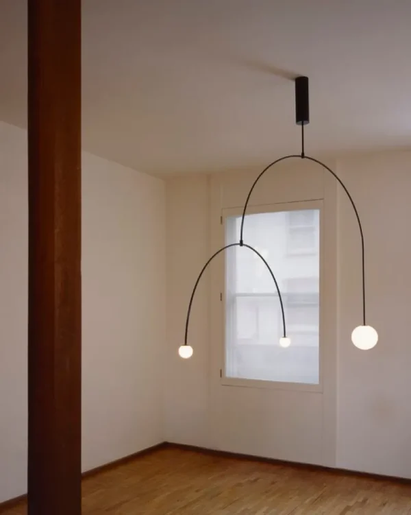 Michael Anastassiades Deckenleuchten-Mobile Chandelier 9, schwarz patiniertes Messing