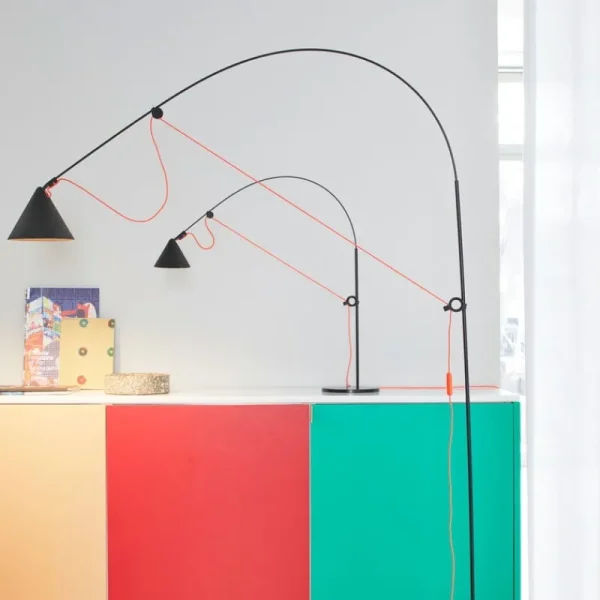 Muuto Stehleuchten-Midgard AYNO L Stehleuchte, 3000 K, Schwarz - Orange