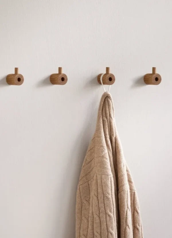 Moebe Garderoben Und Kleiderbügel^Wandhaken aus Holz, Eiche