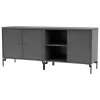 Audo Copenhagen Aufbewahrungsmöbel-Montana Furniture Niedriges Save Sideboard, schwarze Beine – 04 anthrazit