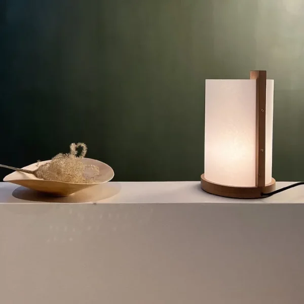 HAY Tischlampen-Motarasu Enso Tischleuchte, weiß - Eiche