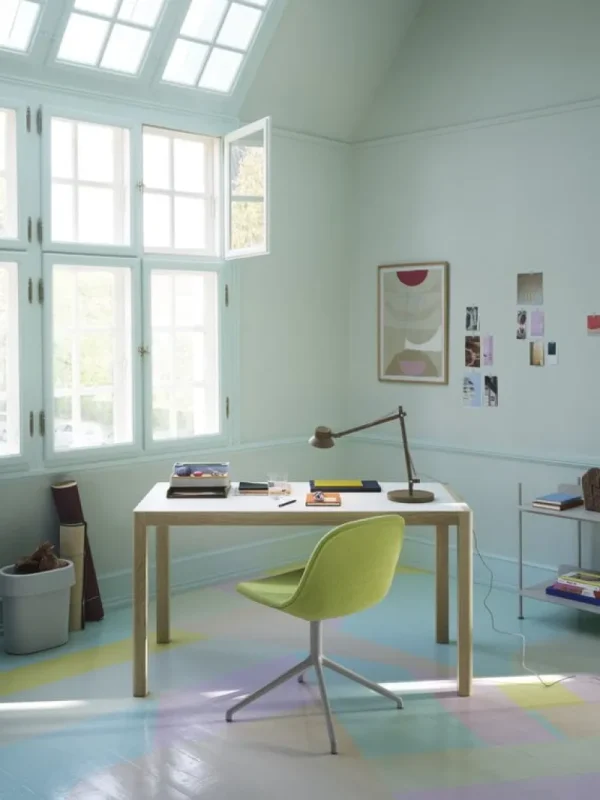 Audo Copenhagen Tischlampen-Muuto Dedicate Tischleuchte, S2, Braungrün