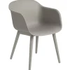 Muuto Sitzgelegenheiten-Fiber Sessel, Holzgestell, grau