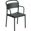 Muuto Terrassenmöbel^Linear Steel Armlehnstuhl, Dunkelgrün