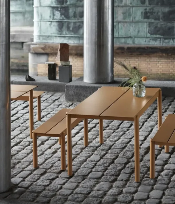 Muuto Terrassenmöbel^Linear Steel Bank, 110 cm, dunkelorange