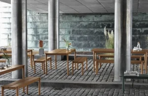 Muuto Terrassenmöbel^Linear Steel Tisch, 200 x 75 cm, dunkelorange