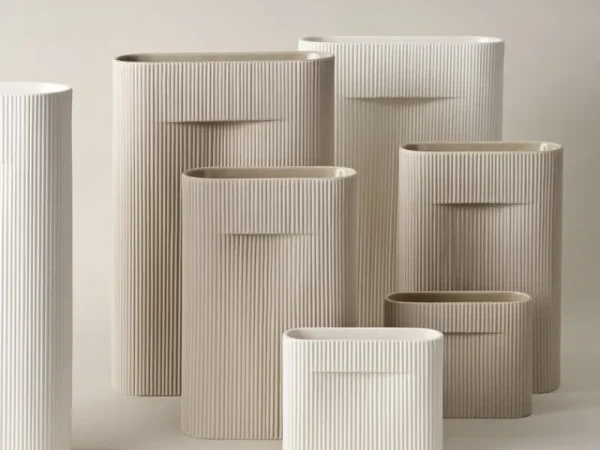 Muuto Vasen-Ridge Vase, 48,5 cm, Beige