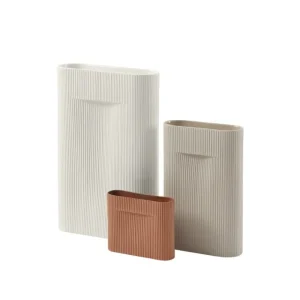 ferm LIVING Vasen-Muuto Ridge Vase, 35 cm, Beige