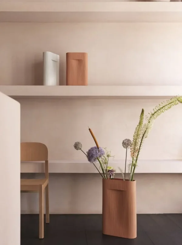 Muuto Vasen-Ridge Vase, 48,5 cm, Beige