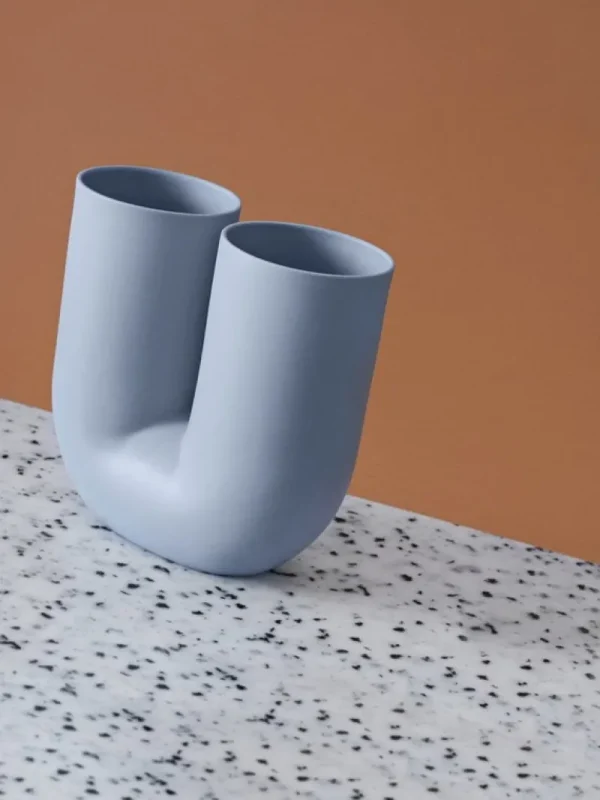 Vitra Vasen-Muuto Vase Kink, hellblau