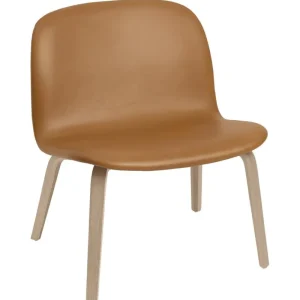 Warm Nordic Sitzgelegenheiten-Muuto Visu Loungesessel, Eiche – cognacbraunes Leder