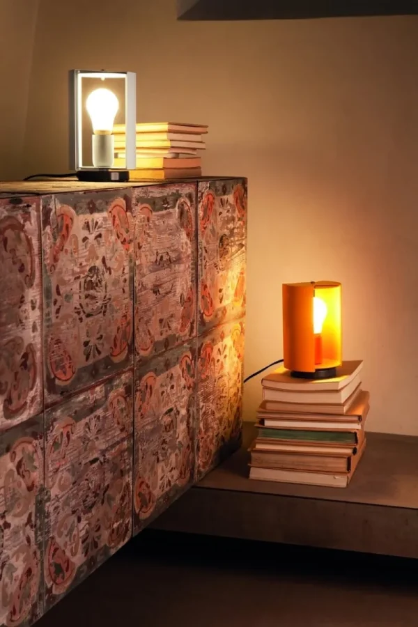 Vitra Tischlampen-Nemo Lighting Tischleuchte Pivotante à Poser, gelb