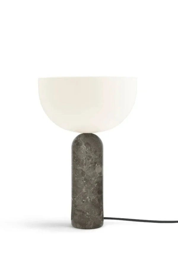 GUBI Tischlampen-New Works Kizu Tischleuchte, groß, Gris du Marais Marmor