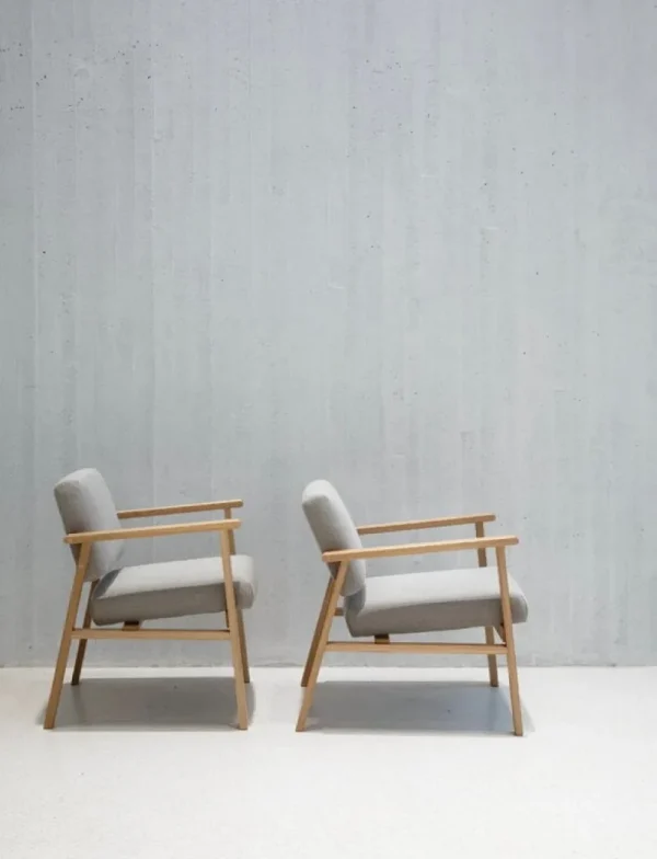 Artek Sitzgelegenheiten-Nikari Archetyp Lobby Sessel, Eiche - grau Steelcut Trio 616