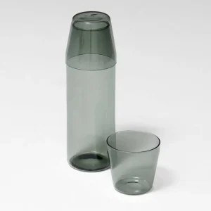 Nine Karaffen Und Krüge^Milchkanne, grau