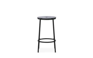 Normann Copenhagen Sitzgelegenheiten-Circa Barhocker, 65 cm, schwarzer Stahl - schwarze Eiche