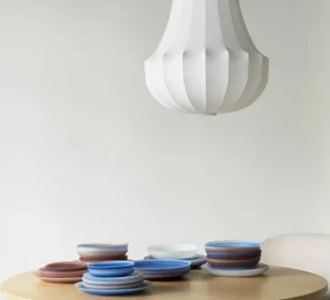 Normann Copenhagen Geschirr^Cosmic Glasteller, 27 cm, Braun