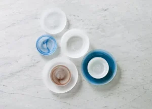 Normann Copenhagen Geschirr^Cosmic Glasteller, 27 cm, Weiß