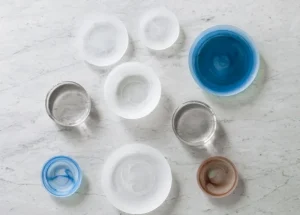 Normann Copenhagen Geschirr^Cosmic Glasteller, 27 cm, Weiß