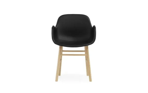 Normann Copenhagen Sitzgelegenheiten-Form Armlehnstuhl, Eiche - schwarzes Ultra-Leder