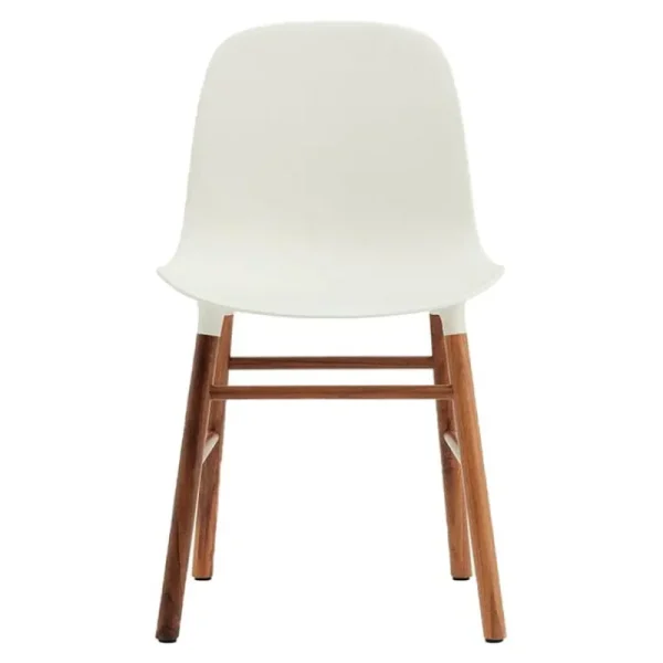 Carl Hansen & Su00f8n Sitzgelegenheiten-Normann Copenhagen Form Stuhl, Weiß – Nussbaum