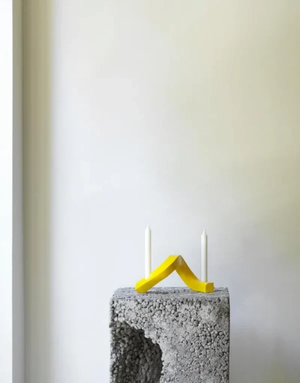 Skultuna Kerzen Und Kerzenhalter-Normann Copenhagen Kerzenhalter Crooked Two, gelb