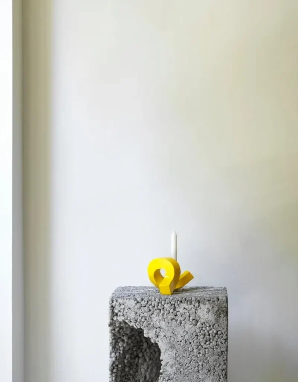 Skultuna Kerzen Und Kerzenhalter-Normann Copenhagen Kerzenhalter Crooked One, gelb