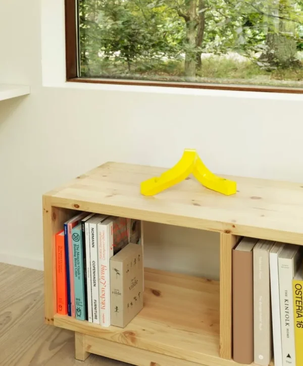 Skultuna Kerzen Und Kerzenhalter-Normann Copenhagen Kerzenhalter Crooked Two, gelb