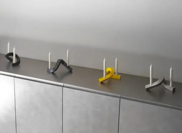 Skultuna Kerzen Und Kerzenhalter-Normann Copenhagen Kerzenhalter Crooked Two, gelb
