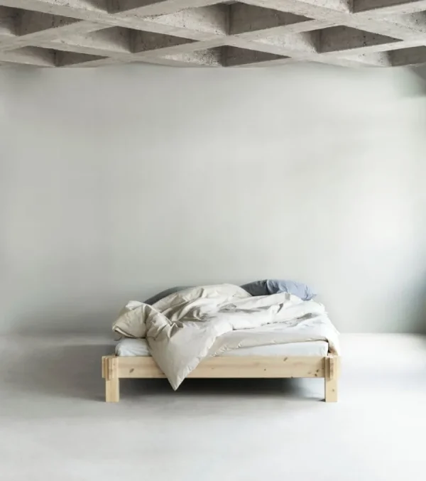 Moebe Betten-Normann Copenhagen Notch Bett, 160 x 200 cm, UV-lackiertes Kiefernholz