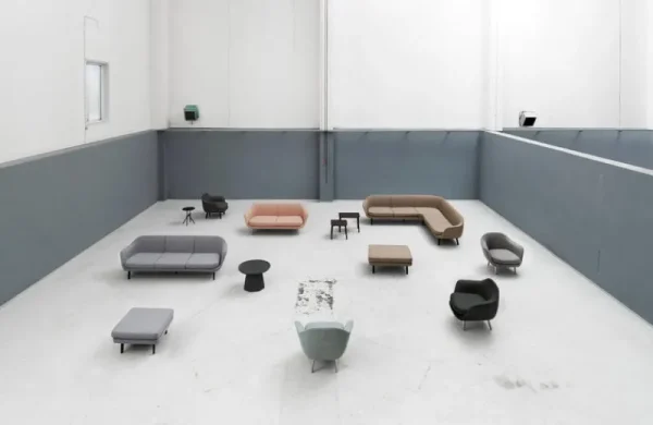 Woodnotes Sitzgelegenheiten-Normann Copenhagen Sessel Sum, Synergy – schwarze Beine